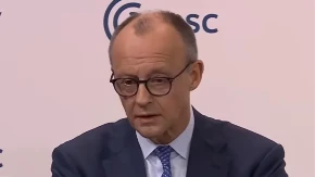 Merc predlaže da Ukrajina dobije status „pridruženog člana“ bez prava glasa