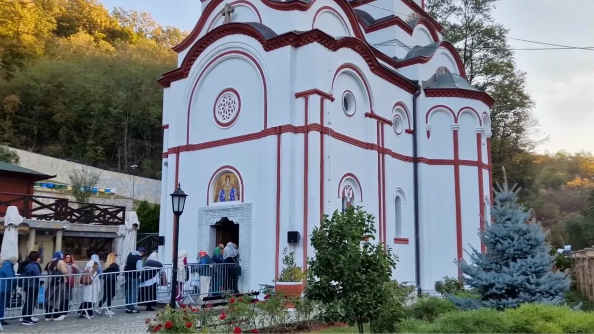 U manastiru Tumane brojni vjernici iz Republike Srpske