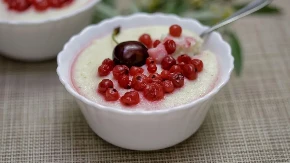 Recept za voćni griz koji vraća u djetinjstvo