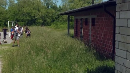 Mještani Krčmarica uzeli stvar u svoje ruke: Sami uređuju zapuštene društvene domove
