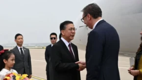 Vučić stigao u Peking, počinje višednevna zvanična posjeta NR Kini (FOTO)