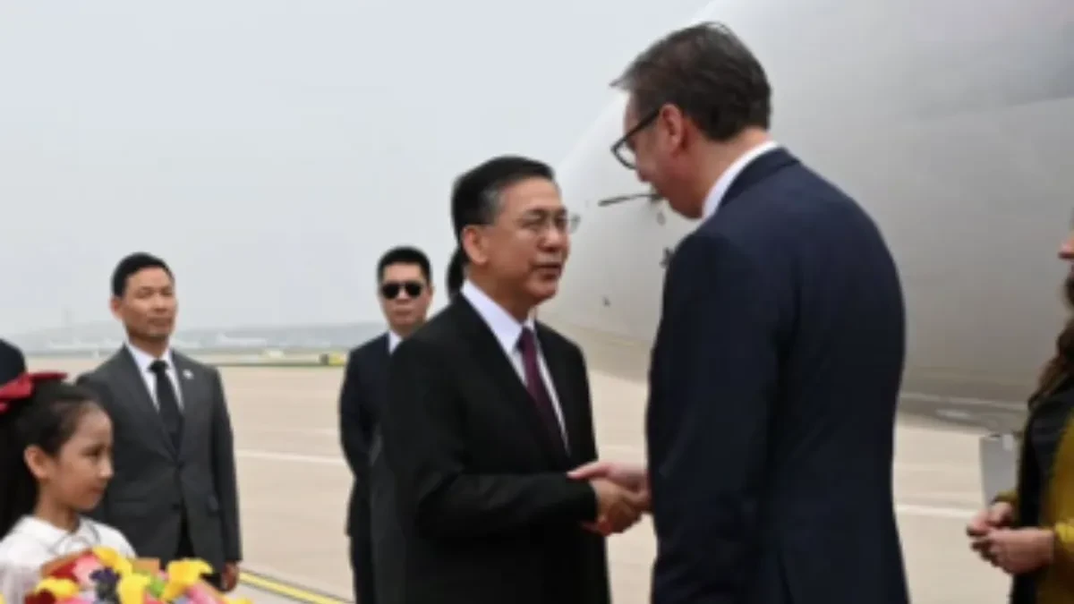Vučić stigao u Peking, počinje višednevna zvanična posjeta NR Kini (FOTO)
