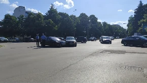 Saobraćajna nesreća u Banjaluci: Sudarili se "volkswagen" i "opel" u centru (FOTO)
