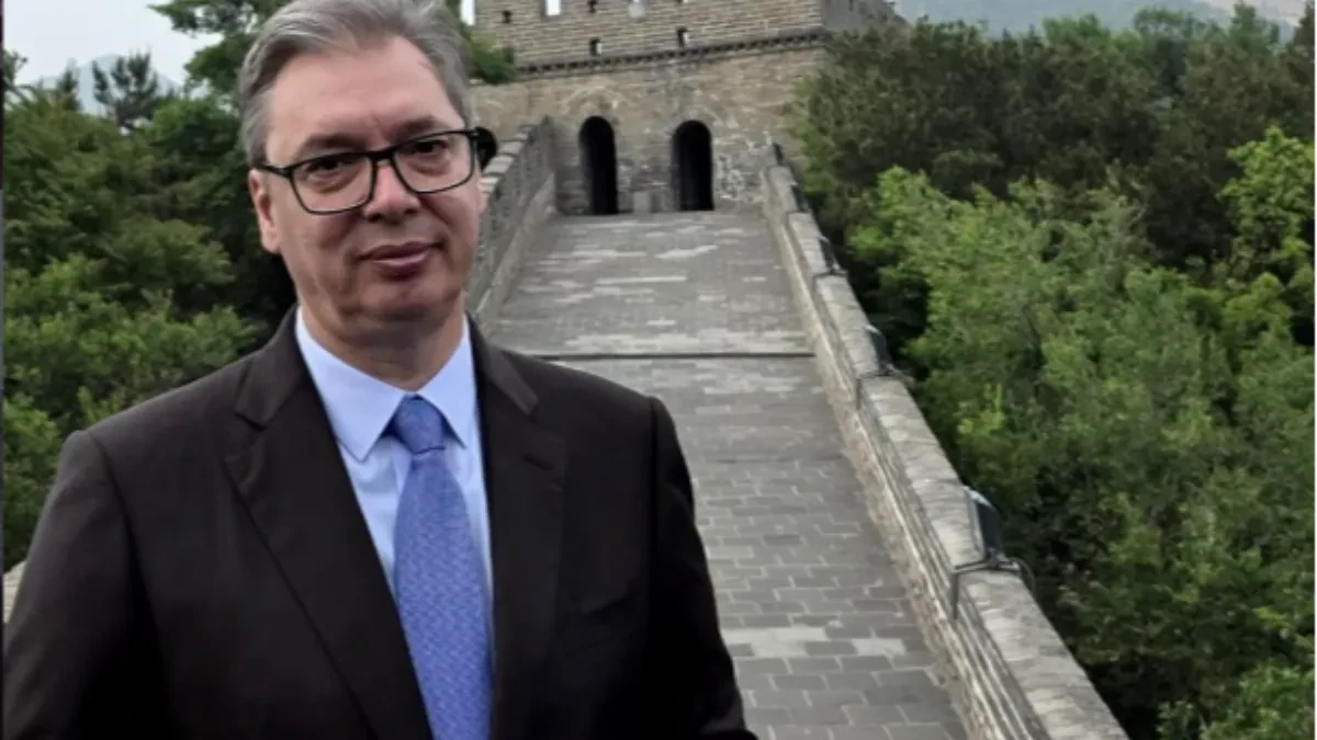 Dan značajnih sastanaka u Kini: Vučić razgovara sa premijerom Ćijangom i predsjednikom Sijem