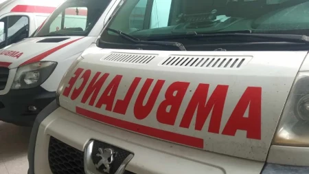 Hitna na terenu: Autom udario biciklistu 