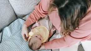 Majka pronašla skrivene poruke dadilje: Ono što je pročitala rasplakalo je cijelu porodicu