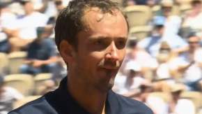 Šok na Rolan Garosu: Medvedev ispao već u prvom kolu