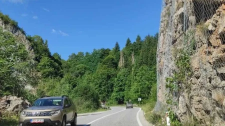 Potpuna obustava saobraćaja u kanjonu Tijesno