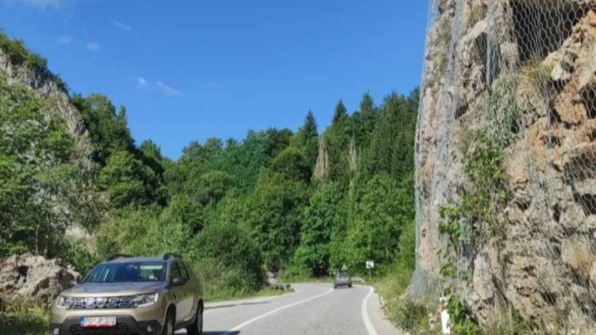 Potpuna obustava saobraćaja u kanjonu Tijesno
