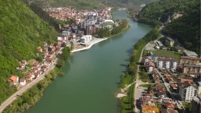 Zvornik na nogama: Dječak nestao kupajući se u Drini, policija nastavlja potragu