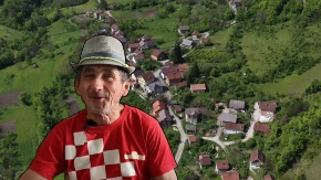 Ljubav jača od vremena: Mićo i Nevenka poslije četiri decenije ponovo se sreli u Jajcu (VIDEO)