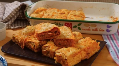 Šuškava pita sa mesom i domaćim korama koja ostaje hrskava i sočna