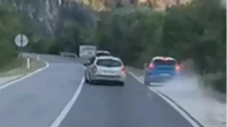 Snimljeno divljanje na putu u BiH: Vozač navodno izazvao nesreću (VIDEO)