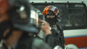 Navijači Arsenala i PSŽ-a napravili haos u Budimpešti: Policija u stanju pripravnosti (VIDEO)