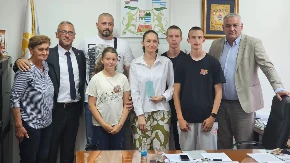 Porodici poginulog borca uručeni ključevi stana