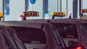 Taksista udario petogodišnje dijete u Mitrovici
