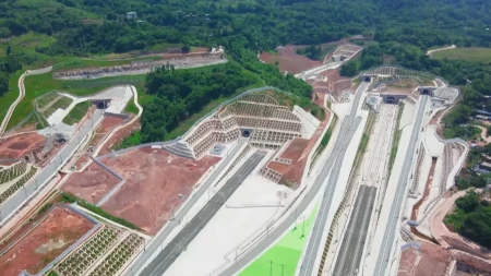Kina pomjerila granice: Izgrađena najveća željeznička stanica na svijetu