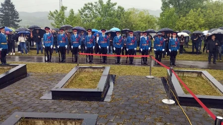 Sahranjen Boban Kusturić uz najviše počasti (FOTO)