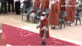 I to je moguće: Robot se zamonašio u Јužnoj Koreji (VIDEO)