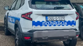 Haos u centru Banjaluke! Zakucao se u banderu nakon sudara s drugim vozilom