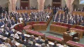 Peter Mađar zvanično stupa na vlast