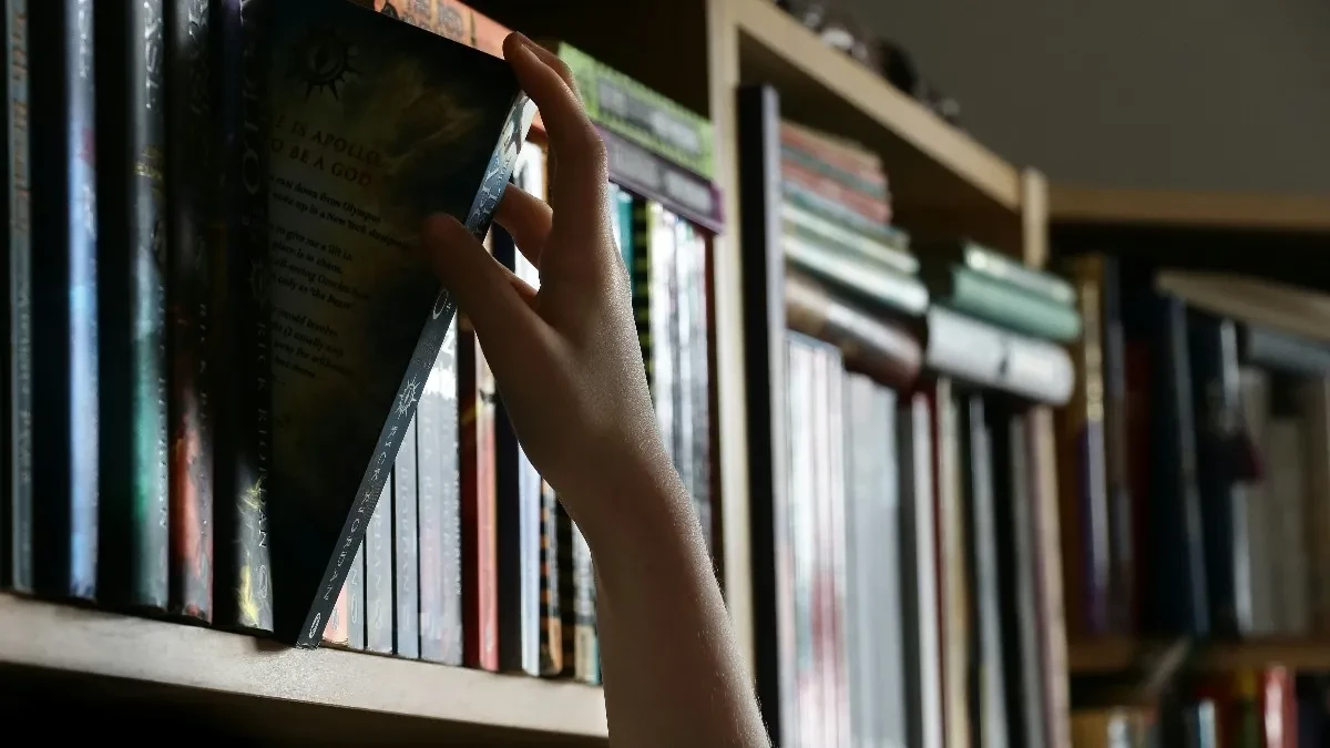 Književne preporuke za vikend: Naslovi koji osvajaju srca
