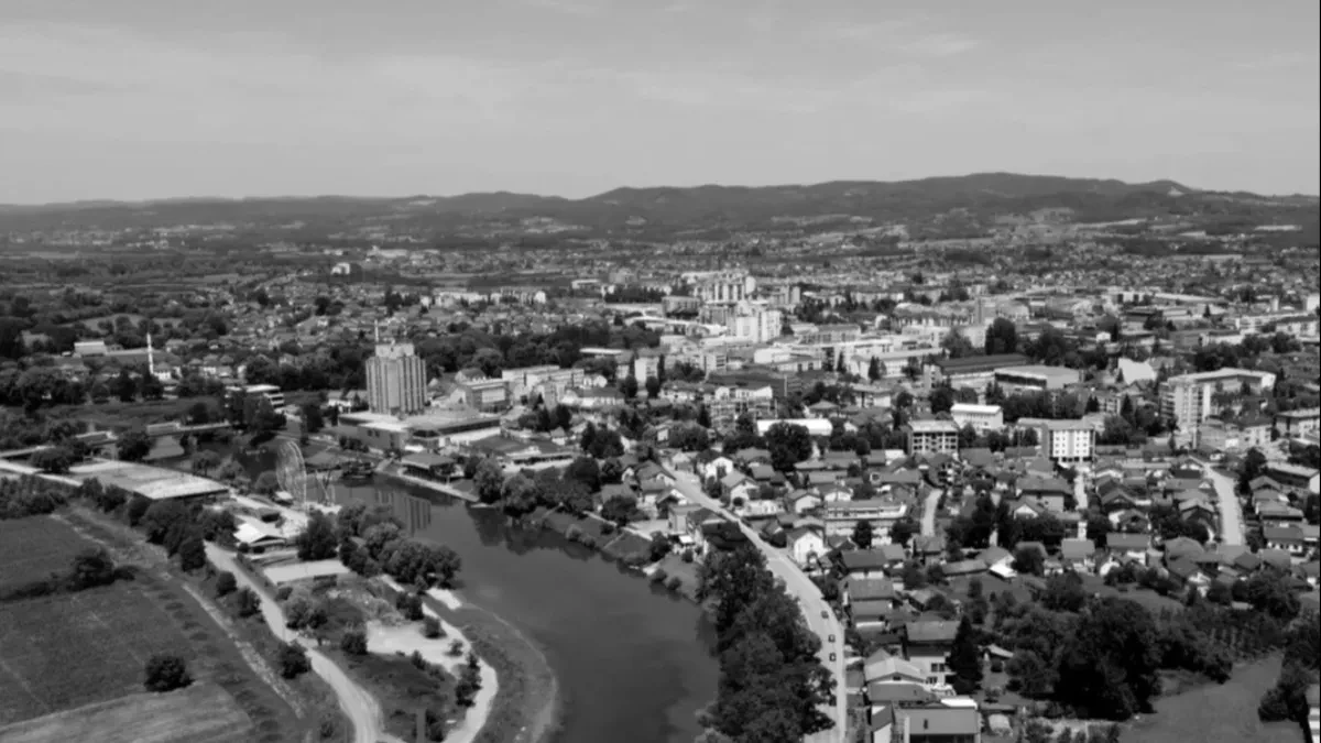Prijedor tuguje: Danas sahrana dječaku koji je preminuo u bolnici