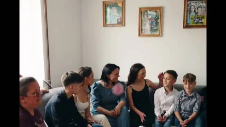 Priča osmočlane porodice Grabež iz Јezera osvojila srca građana: Najveće bogatstvo su djeca koja odrastaju u ljubavi (VIDEO)