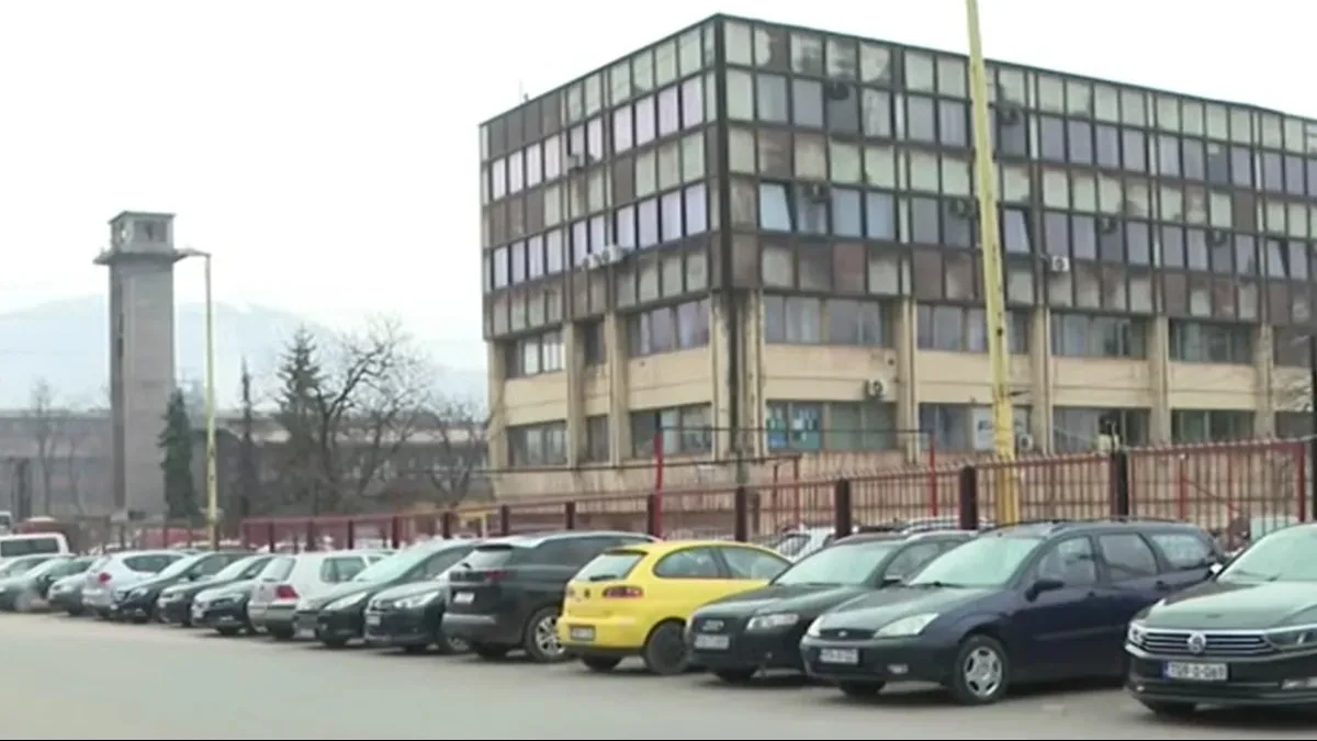 Radnici "Nove željezare Zenica" štrajkovali ispred upravne zgrade