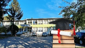 Zbog greške razrednice učenica iz Gradiške ostala bez nagrade đaka generacije