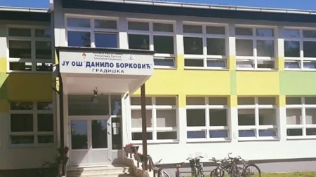 Lavina reakcija na skandal u Gradišci: Bivši učenici i roditelji iznose teške optužbe na račun OŠ „Danilo Borković“