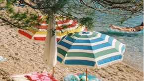 Šok za posjetioce poznate plaže: Zabranjeni suncobrani i ležaljke