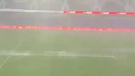 Po ovome se samo može igrati vaterpolo: Oluja potopila stadion u Orlandu (VIDEO)