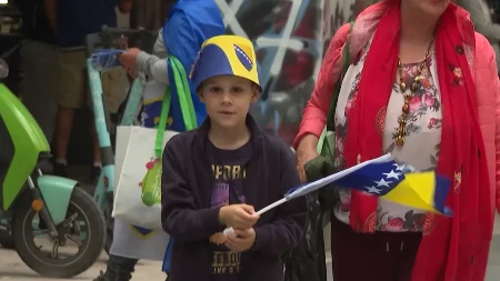 Euforija u vazduhu: Pogledajte kako izgledaju ulice širom BiH prije meča sa Kanadom (VIDEO)