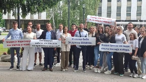 Možda je Zori zora, ali narodu je mrak: Opozicija tvrdi da SNSD želi da kupi izbore sa 800 miliona KM