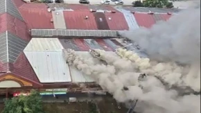 Kraj drame na Novom Beogradu: Lokalizovan požar u tržnom centru