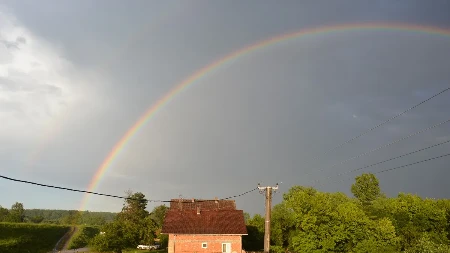 Neobična meteorološka pojava na sjeveru naše zemlje: Duga povezala obje obale Save