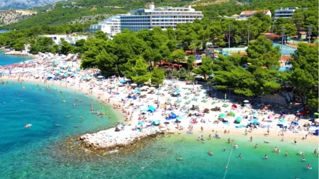 Turisti u šoku: Ko ljetuje u Makarskoj moraće da se navikne na novo pravilo