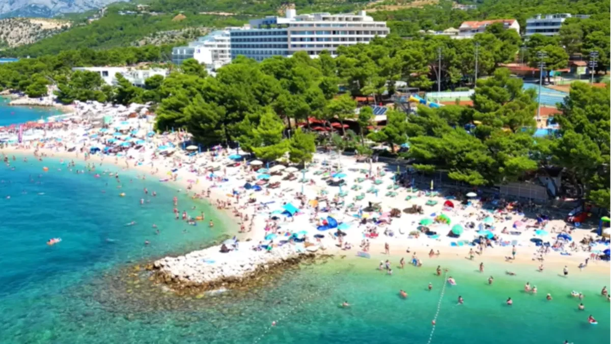 Turisti u šoku: Ko ljetuje u Makarskoj moraće da se navikne na novo pravilo