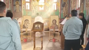 Sveštenik već 13 godina pomaže maloljetnim osuđenicima da pronađu novi put (VIDEO)