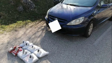 Razbijen narko-lanac u Hercegovini: Troje uhapšeno, traga se za jednom osobom