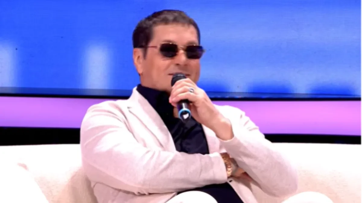 Dok drugi trpaju novac u džepove, Aco Pejović odbija bakšiš: Evo gdje završavaju pare koje mu gosti daju