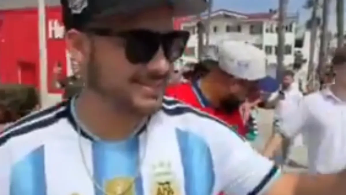 Veselo u Kaliforniji: Strani navijači zaplesali kolo sa navijačima BiH (VIDEO)