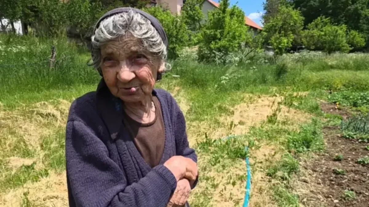 Ima 87 godina i svaki dan radi u njivi: Baka iz Hercegovine otkrila recept za dugovječnost (VIDEO)