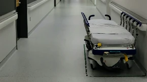 Nedostatak ljekara u bolnicama širom Srpske produžio liste čekanja: Na pojedine preglede pacijenti čekaju i do šest mjeseci