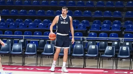 Jokić neprepoznatljiv pred okršaj sa BiH: Navijači odmah primijetili jednu stvar (FOTO)