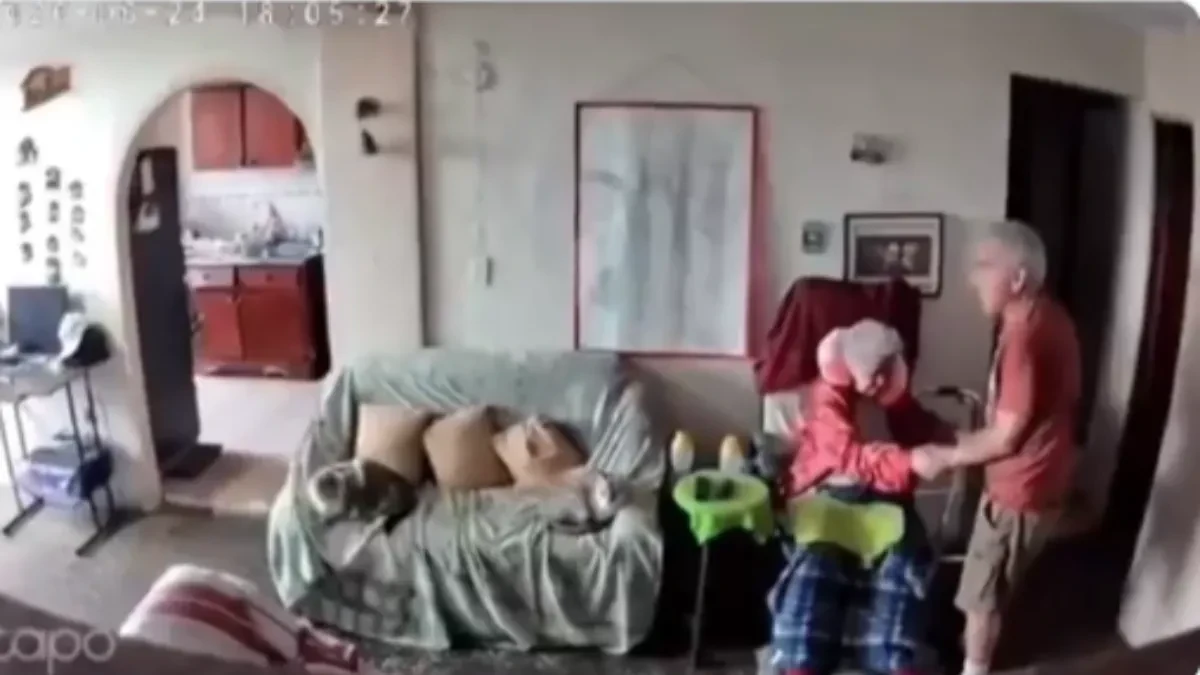 Scena iz Karakasa koja slama srca: Tokom snažnog zemljotresa nije htio da se odvoji od nepokretne žene (VIDEO)