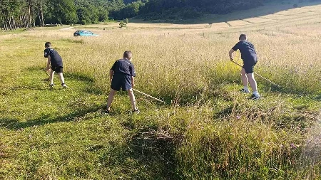 Školu kosidbe na Balkani završilo 15 dječaka, spremni za takmičenje u julu