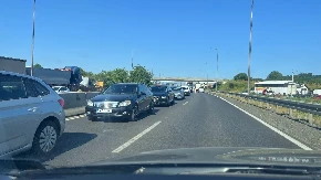 Saobraćajna nezgoda na izlazu iz Banjaluke: Velike gužve na brzoj cesti (VIDEO)