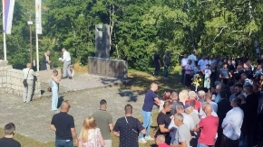 Kod spomen-obilježja u Kasindolu služen pomen za 99 poginulih boraca VRS 